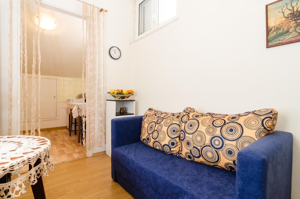 Lucija Apartma *